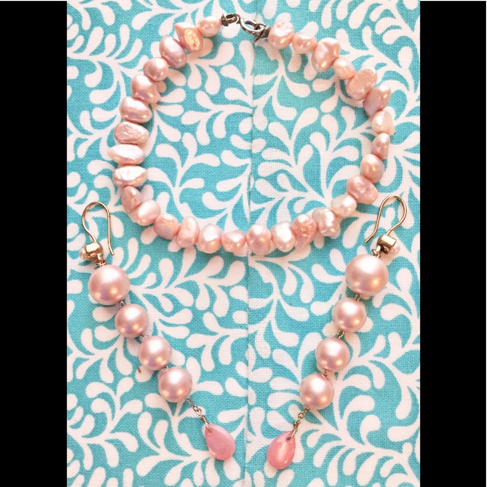 Freshwater pale pink pearl bracelet, earrings!